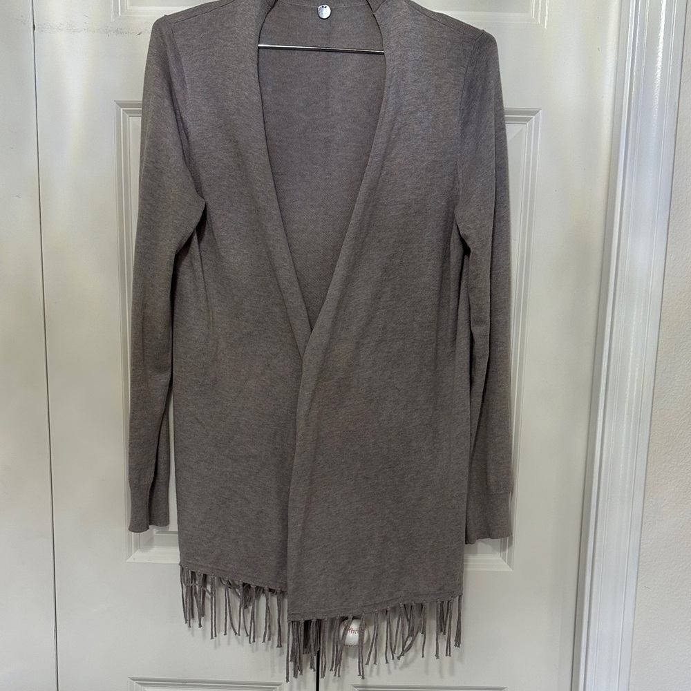MARGRET OLEARY gray Cardigan open front Fringed bottom edge Lightweight Medium
